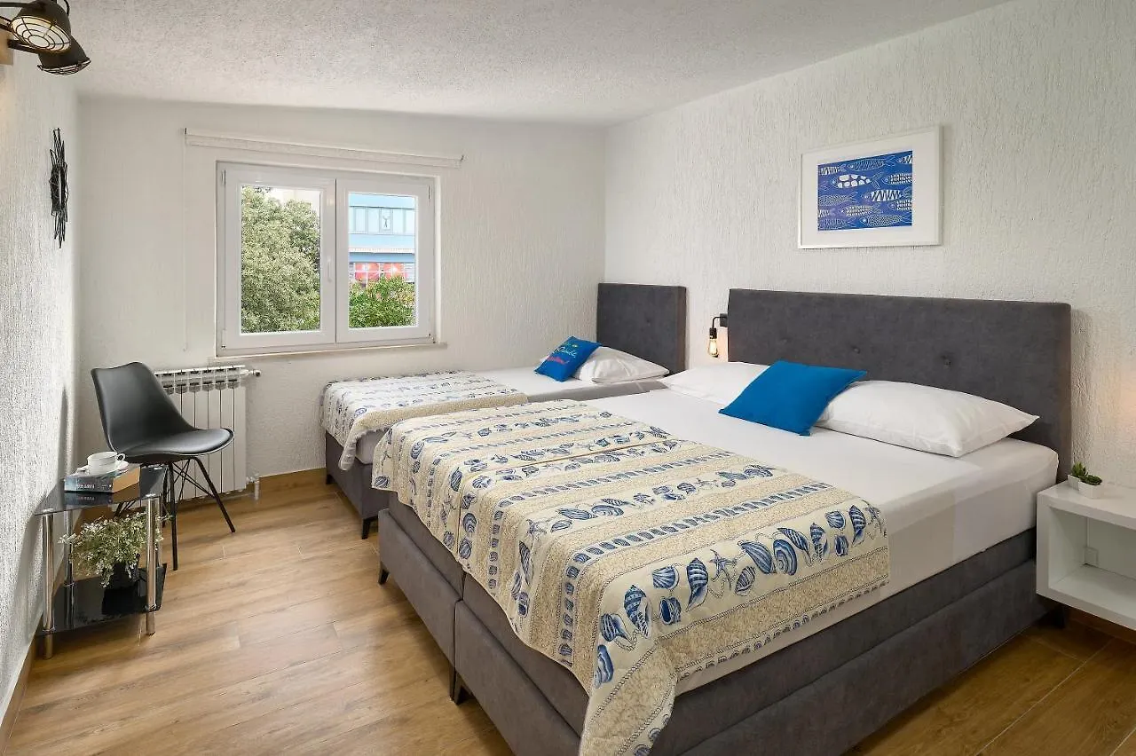 Apartmani Biserka Mandre
