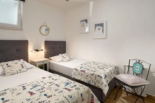 Apartmani Biserka Mandre Kroatien